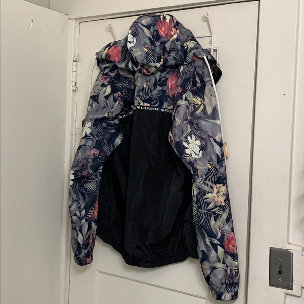 Rain Jacket/Windbreaker Coat by Qing Yuan Shui